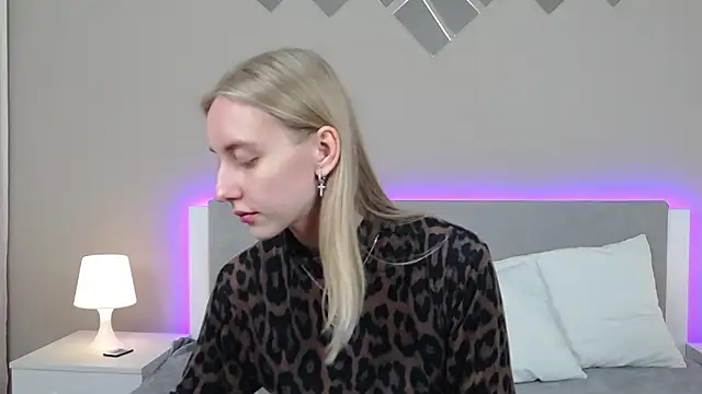 Snapshot of RachaelCute chatting on March 2026 09:44:01 AM RachaelCute online show from March 2026 09:44:01 AM