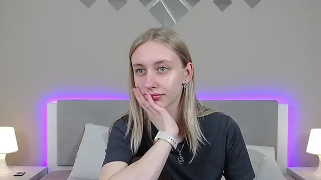 Snapshot of RachaelCute chatting on March 2026 11:10:01 AM RachaelCute online show from March 2026 11:10:01 AM