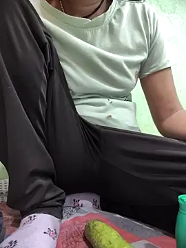 Snapshot of Geeta-143 chatting on November 2025 08:55:01 PM Geeta-143 online show from November 2025 08:55:01 PM