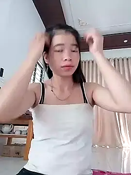 Nhi-2k online show from November 2025 01:05:01 AM