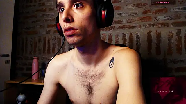 CaramelToy online show from March 2026 06:36:01 PM