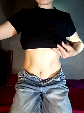 thuy-kieu online show from February 2026 09:41:02 AM