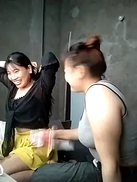 Snapshot of m-mbae chatting on April 2026 09:15:01 AM m-mbae online show from April 2026 09:15:01 AM