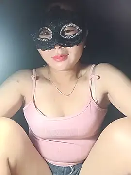 Snapshot of vangkt-cute chatting on June 2026 09:19:02 PM vangkt-cute online show from June 2026 09:19:02 PM