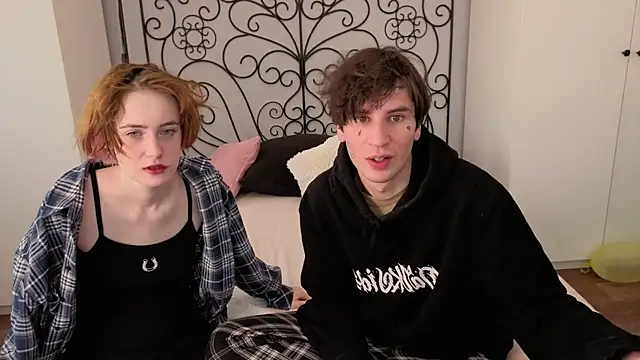 Snapshot of Danny_loves_Mary chatting on February 2026 01:50:02 AM Danny loves Mary online show from February 2026 01:50:02 AM