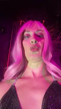 Snapshot of HOTLadyluna chatting on July 2026 07:45:01 PM HOTLadyluna online show from July 2026 07:45:01 PM