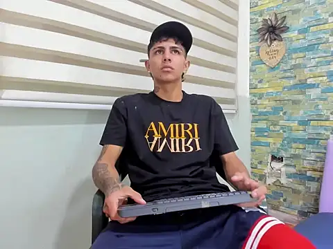 naughty boy Maicoll online show from November 2025 11:31:02 AM