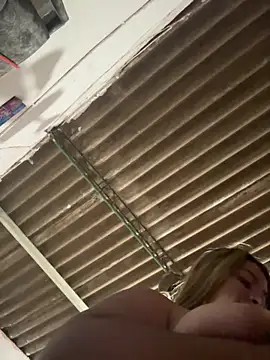 Amira Malia online show from February 2026 10:16:01 AM