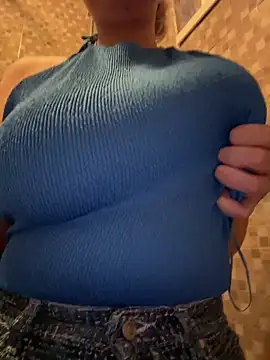 Marisaaasss online show from November 2025 12:05:02 PM