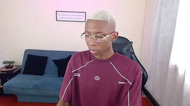 Miilo18 online show from January 2026 08:57:02 PM