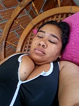 Sarahy- online show from April 2026 07:58:01 PM