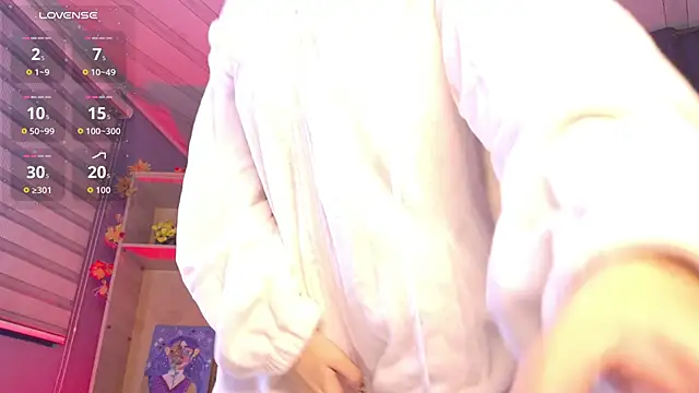 Snapshot of DahliaVex_ chatting on April 2026 11:35:01 AM DahliaVex online show from April 2026 11:35:01 AM