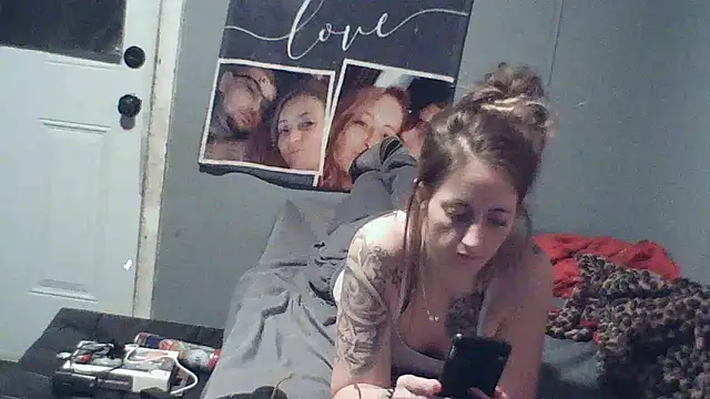 Snapshot of sexxxilexxxi44 chatting on December 2025 01:56:02 AM sexxxilexxxi44 online show from December 2025 01:56:02 AM