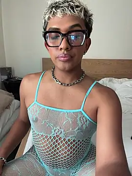 Ashleythelatina online show from July 2026 06:43:02 PM
