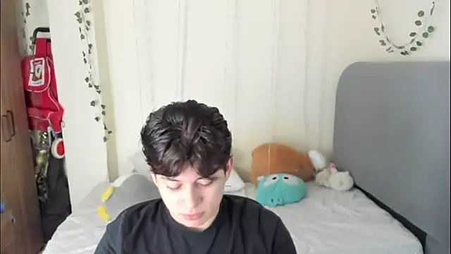 Felix kitty online show from March 2026 07:16:02 PM