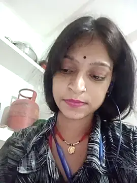 Snapshot of Mohnicute chatting on April 2026 07:19:01 PM Mohnicute online show from April 2026 07:19:01 PM