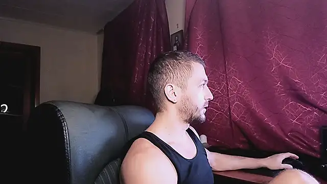 Snapshot of 333Alone_in_theDark777 chatting on November 2025 08:07:01 PM 333Alone in theDark777 online show from November 2025 08:07:01 PM