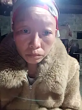 girl-hot2x online show from February 2026 11:01:01 PM