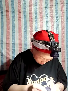 girl-hot2x online show from April 2026 01:05:02 PM