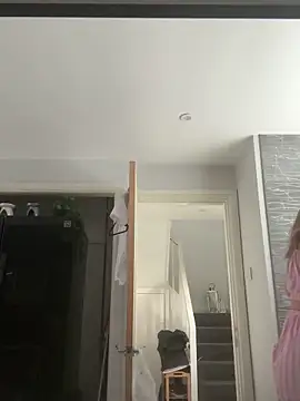 Snapshot of Cutebrowneyes_ chatting on December 2025 01:05:02 PM Cutebrowneyes online show from December 2025 01:05:02 PM