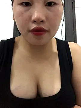 Snapshot of luna-sexxy chatting on November 2025 06:36:02 AM luna-sexxy online show from November 2025 06:36:02 AM