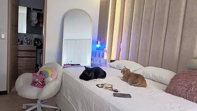 Snapshot of Iamnyxy chatting on December 2025 11:04:02 AM Iamnyxy online show from December 2025 11:04:02 AM