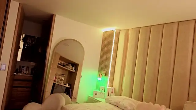 Snapshot of Iamnyxy chatting on March 2026 11:04:02 AM Iamnyxy online show from March 2026 11:04:02 AM