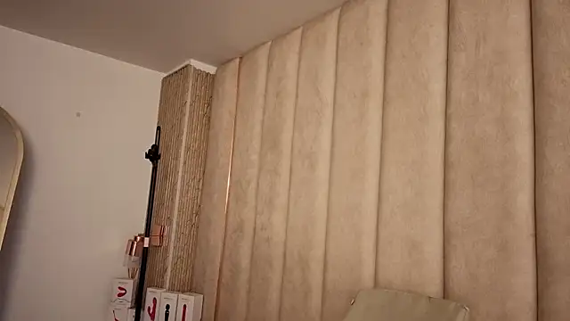 Snapshot of Iamnyxy chatting on April 2026 11:38:02 AM Iamnyxy online show from April 2026 11:38:02 AM