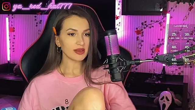 -RED HAT- online show from April 2026 05:13:02 PM