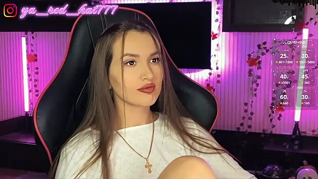 -RED HAT- online show from April 2026 05:14:02 PM