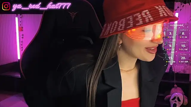 -RED HAT- online show from April 2026 07:07:02 PM