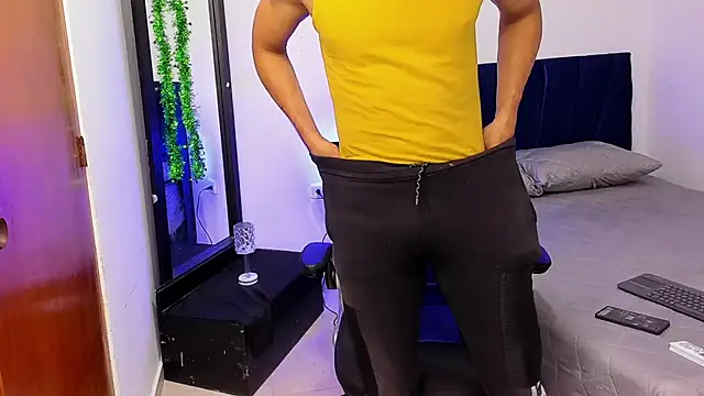 Snapshot of Nolan_joness chatting on November 2025 02:05:01 PM Nolan joness online show from November 2025 02:05:01 PM