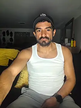 Snapshot of piggylatino chatting on March 2026 05:57:01 AM piggylatino online show from March 2026 05:57:01 AM