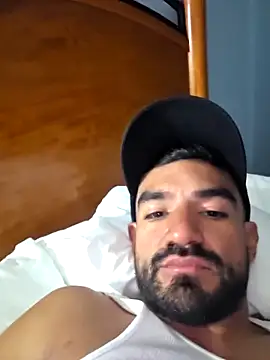 Snapshot of piggylatino chatting on April 2026 12:44:01 AM piggylatino online show from April 2026 12:44:01 AM