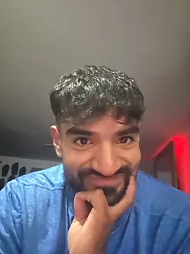 Snapshot of piggylatino chatting on April 2026 05:05:01 AM piggylatino online show from April 2026 05:05:01 AM