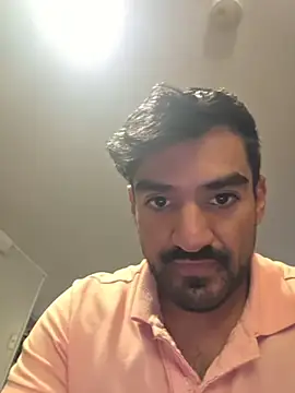 Snapshot of piggylatino chatting on April 2026 04:19:01 PM piggylatino online show from April 2026 04:19:01 PM