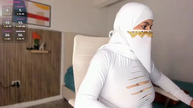 Hannaa Dolly online show from November 2025 02:56:02 AM