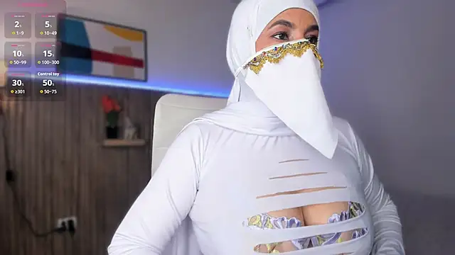 Hannaa Dolly online show from November 2025 02:46:02 AM