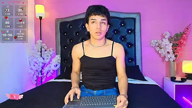 Snapshot of Davel_Svetla chatting on November 2025 12:48:02 PM Davel Svetla online show from November 2025 12:48:02 PM