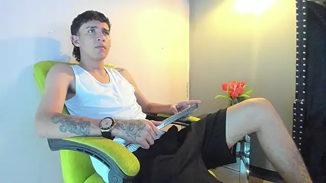 Xanderr owen2 online show from January 2026 07:49:02 PM