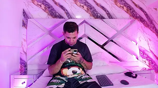 Alexander Halls online show from March 2026 01:29:02 PM