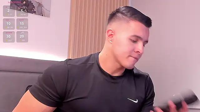 Snapshot of Mason_bennet chatting on April 2026 09:23:01 PM Mason bennet online show from April 2026 09:23:01 PM