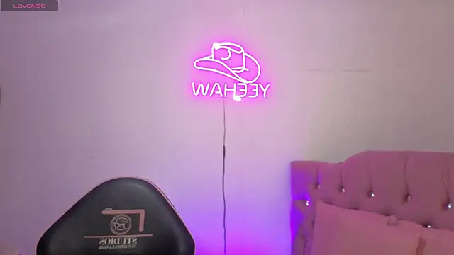 ISABELA TAY online show from April 2026 11:35:01 AM