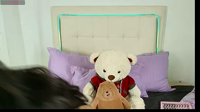 Snapshot of Daphne_Hills chatting on March 2026 06:47:02 PM Daphne Hills online show from March 2026 06:47:02 PM