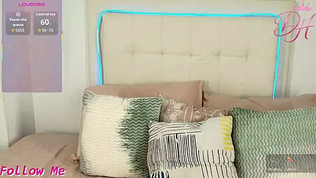 Snapshot of Daphne_Hills chatting on April 2026 06:56:02 PM Daphne Hills online show from April 2026 06:56:02 PM