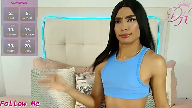 Snapshot of Daphne_Hills chatting on April 2026 05:47:01 PM Daphne Hills online show from April 2026 05:47:01 PM