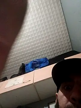 Snapshot of hotguy71000 chatting on November 2025 03:36:02 PM hotguy71000 online show from November 2025 03:36:02 PM