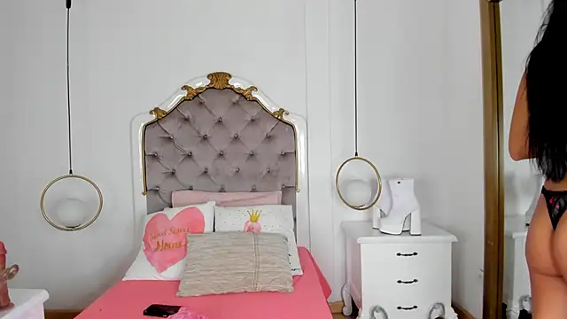 fallon grey online show from January 2026 08:03:02 PM