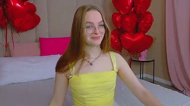 Snapshot of MadisonSmitt chatting on February 2026 05:14:01 AM MadisonSmitt online show from February 2026 05:14:01 AM