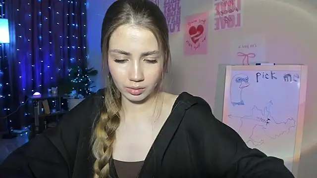 Snapshot of Aurora_Glow21 chatting on March 2026 12:21:02 PM Aurora Glow21 online show from March 2026 12:21:02 PM